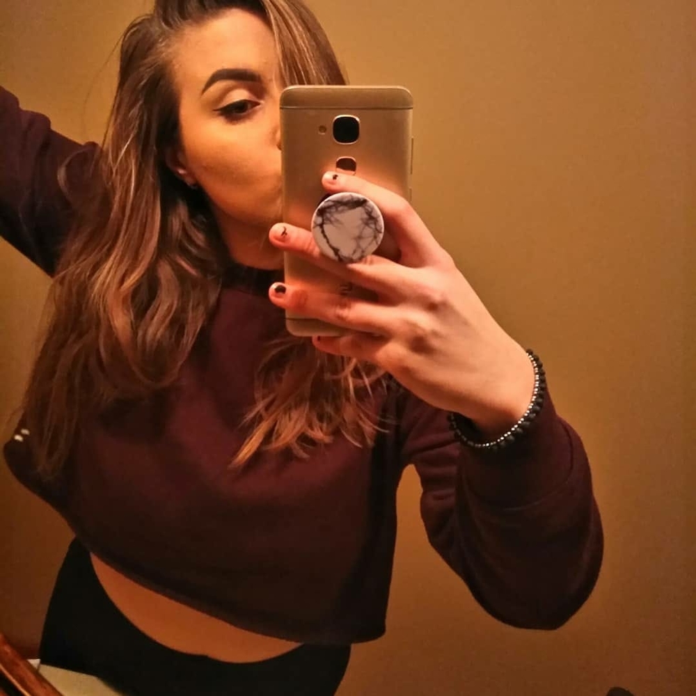 Meet your Posher, Veronica